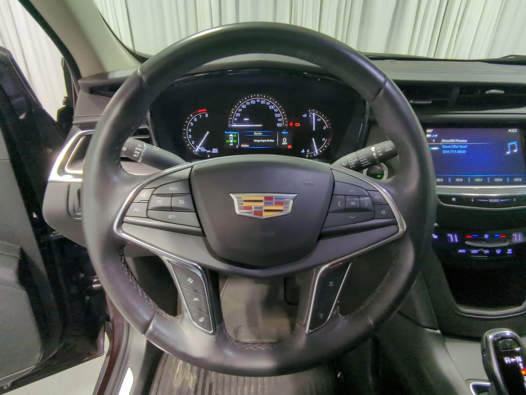 Used 2018 Cadillac XT5 Luxury w/ Driver Awareness Package image 29