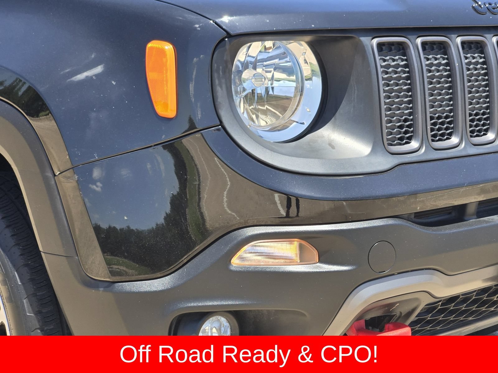Used 2023 Jeep Renegade Trailhawk AWD/4WD image 9