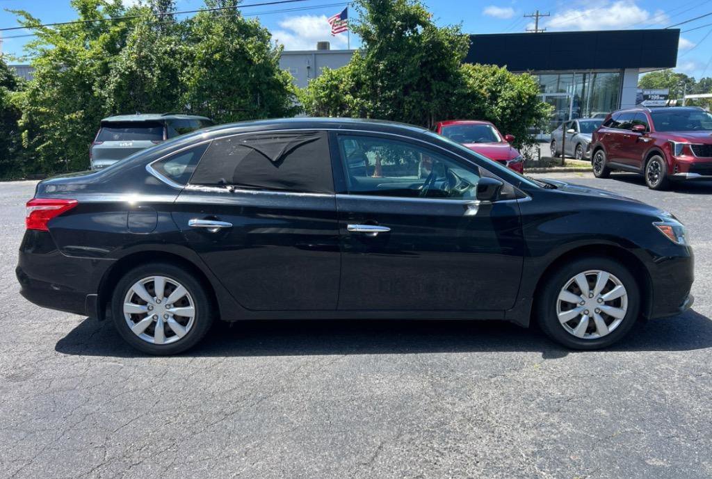 Used 2017 Nissan Sentra S image 4