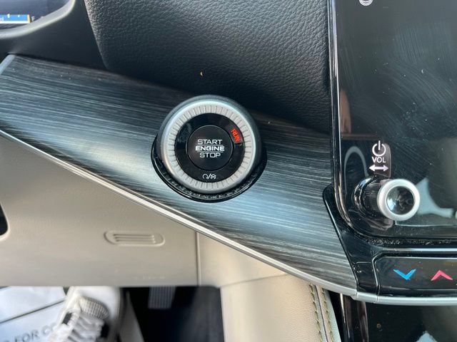 Used 2024 Jeep Wagoneer Series II w/ Flexible Seating Group AWD/4WD image 16