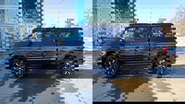 Used 2015 RAM 1500 Sport w/ Black Ram 1500 Sport Group image 5