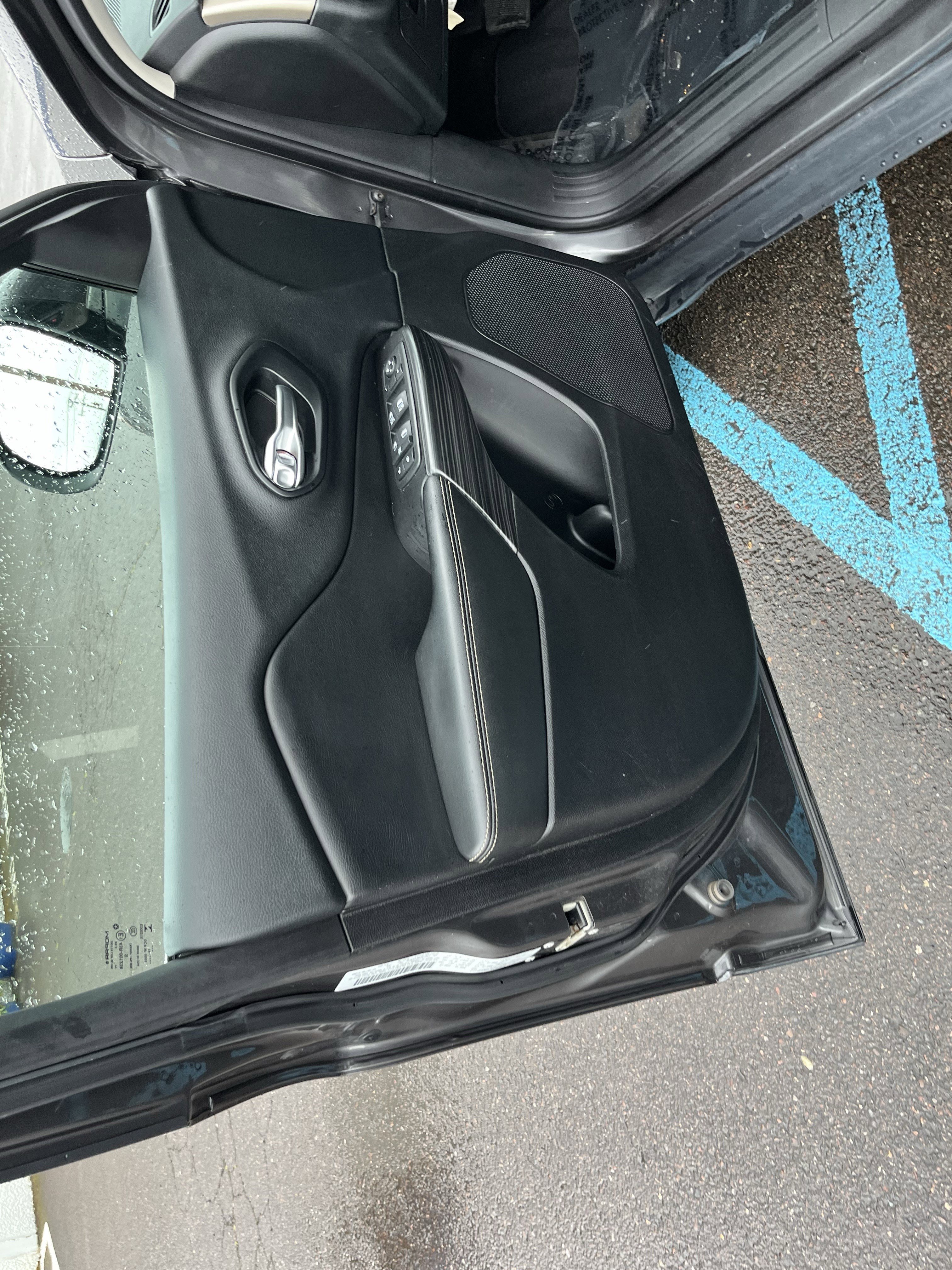 Used 2015 Jeep Cherokee Latitude w/ Comfort/Convenience Group image 15