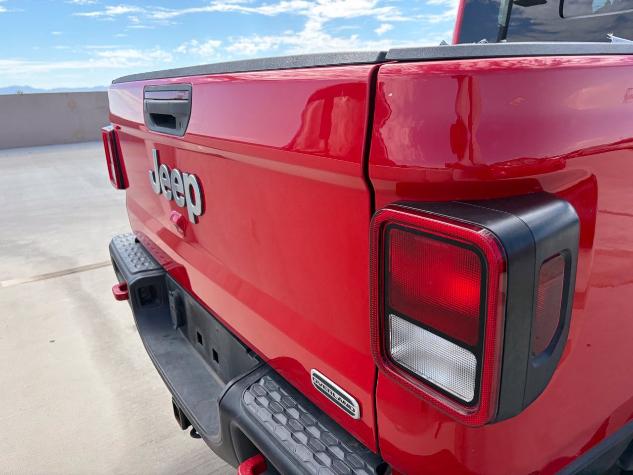 Used 2021 Jeep Gladiator Overland w/ Popular Equipment Package AWD/4WD image 4