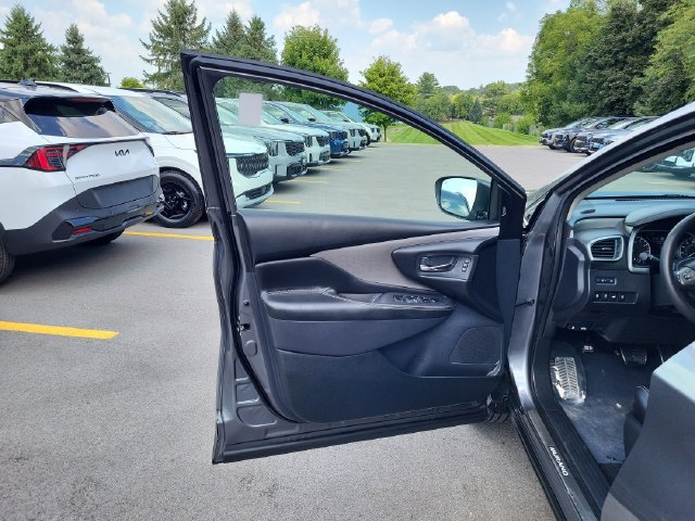 Used 2023 Nissan Murano SL w/ SL Moonroof Package AWD/4WD image 14