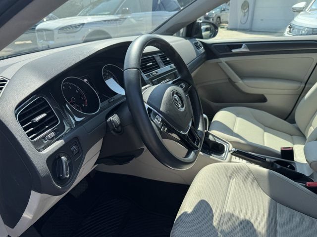Used 2019 Volkswagen Golf S FWD image 23