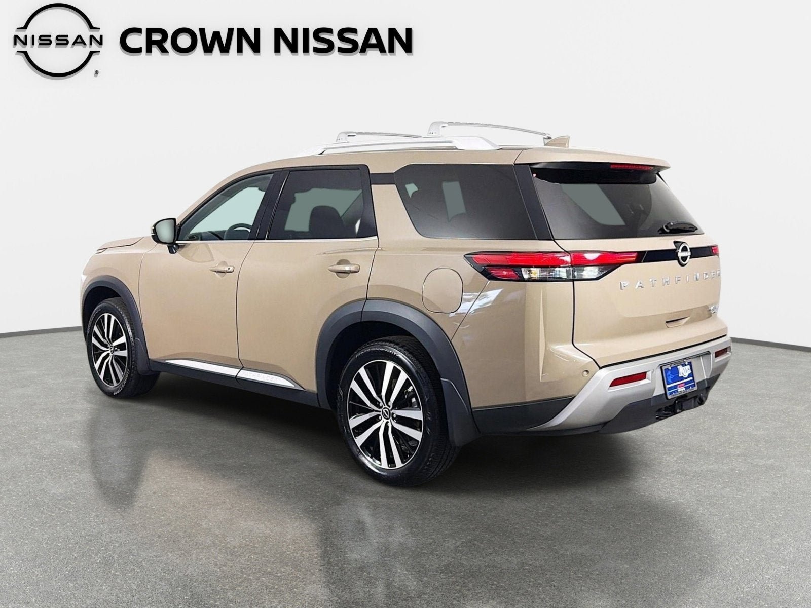 Certified 2024 Nissan Pathfinder Platinum w/ Cargo Package AWD/4WD image 7