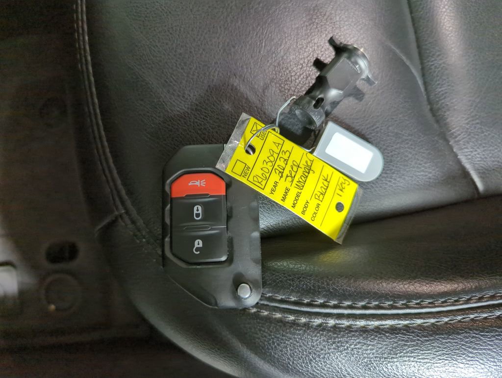 Used 2023 Jeep Wrangler Altitude image 23