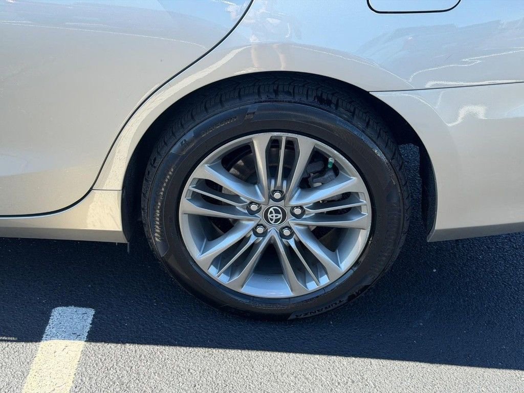 Used 2017 Toyota Camry SE FWD image 8