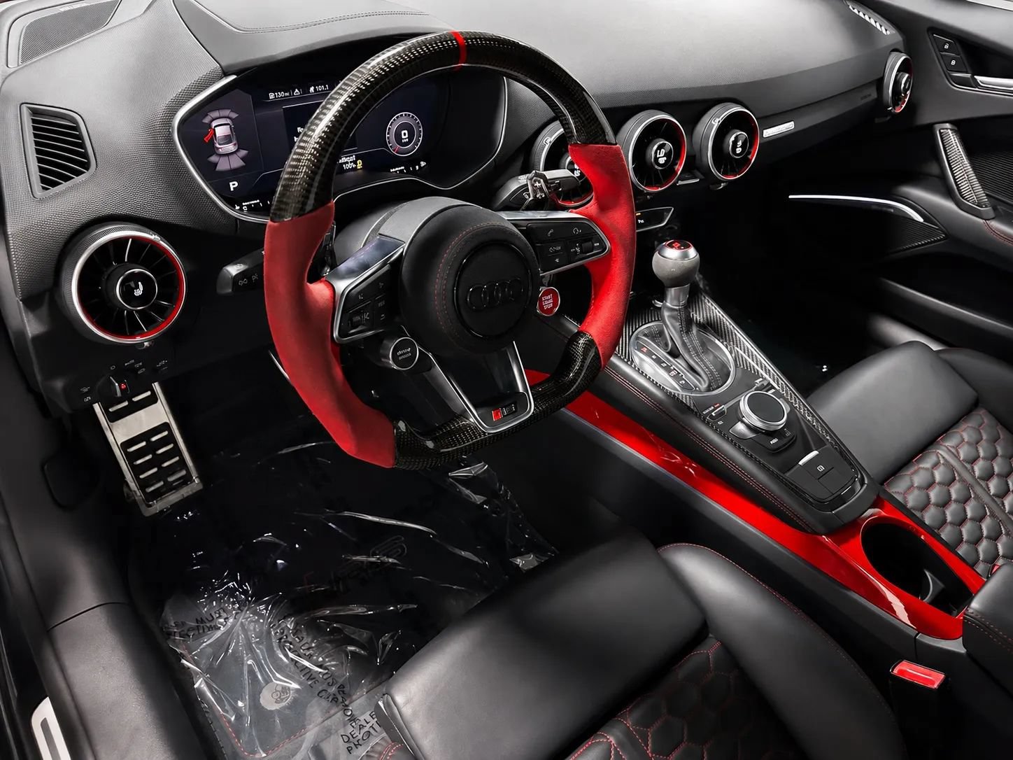 Used 2019 Audi TT RS w/ Technology Package AWD/4WD image 10