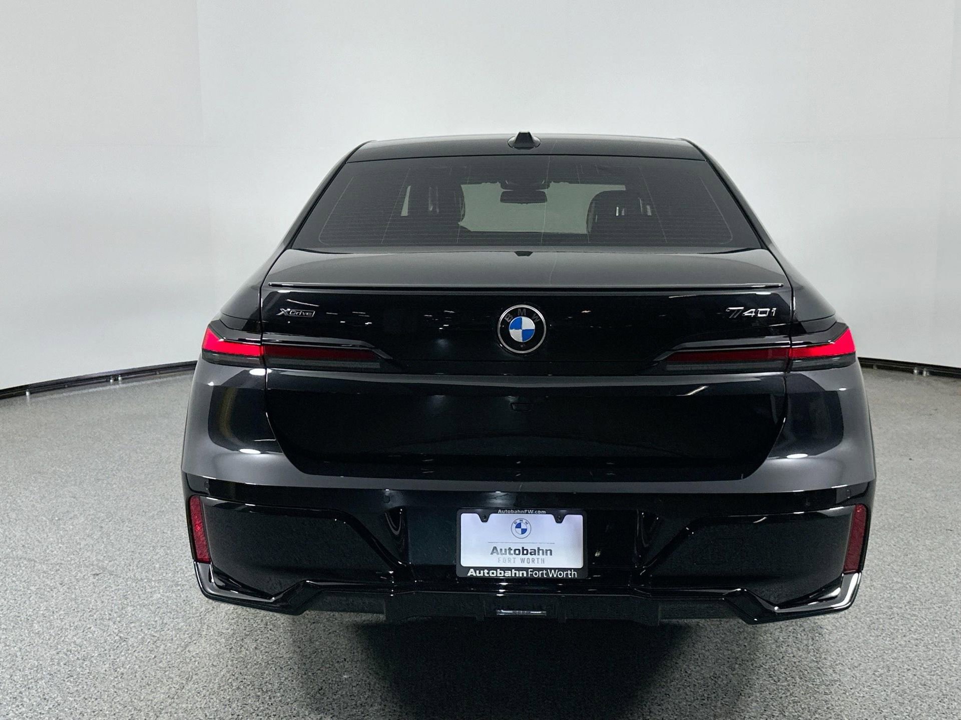 New 2025 BMW 740i xDrive w/ Executive Package image 5