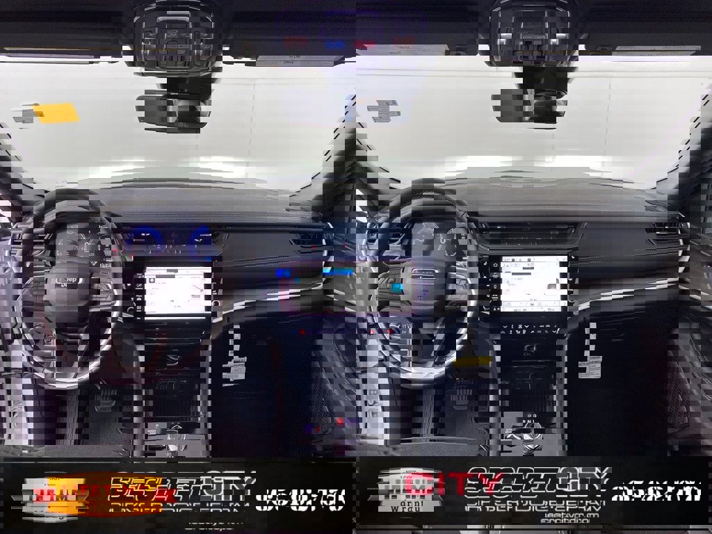 New 2026 Jeep Grand Cherokee Altitude image 28