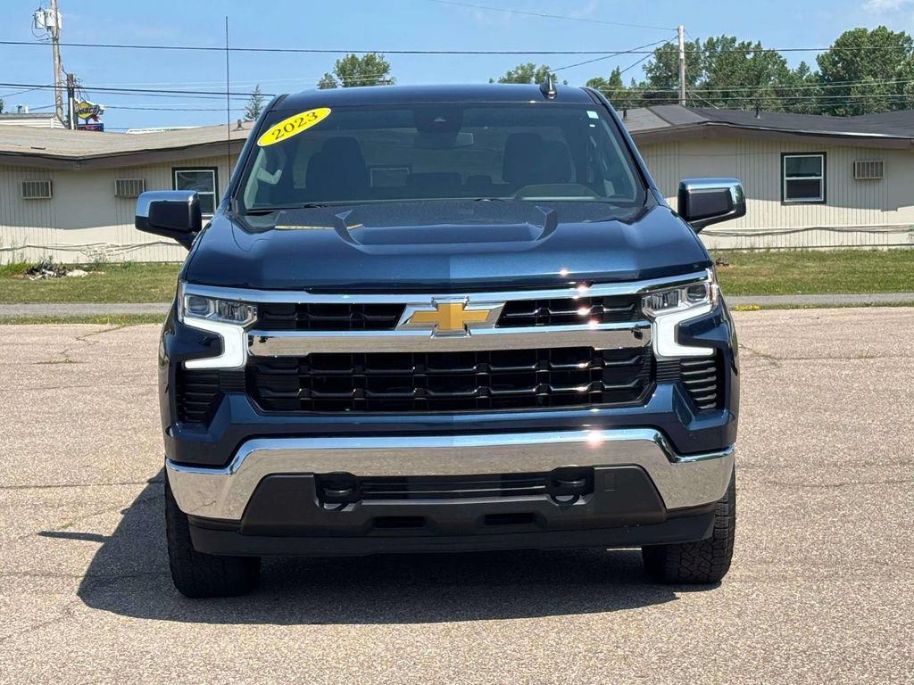 Used 2023 Chevrolet Silverado 1500 LT AWD/4WD image 25