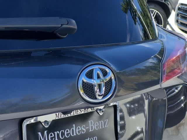Used 2018 Toyota RAV4 LE w/ All Weather Liner Package AWD/4WD image 11