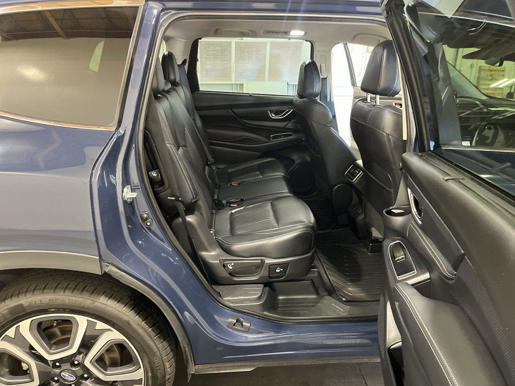 Used 2023 Subaru Ascent Limited AWD/4WD image 16