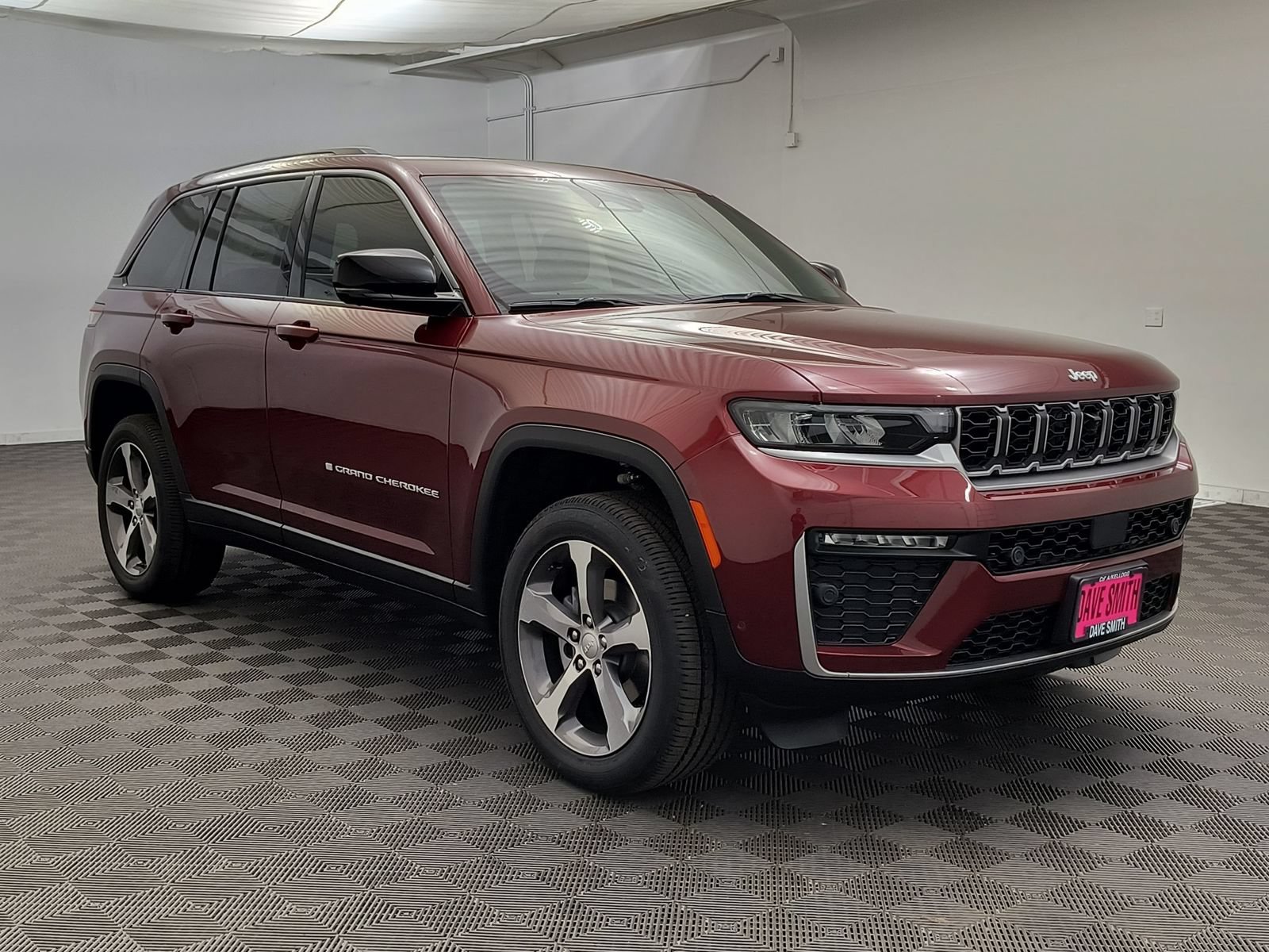 New 2026 Jeep Grand Cherokee Limited w/ Luxury Tech Group II AWD/4WD image 7
