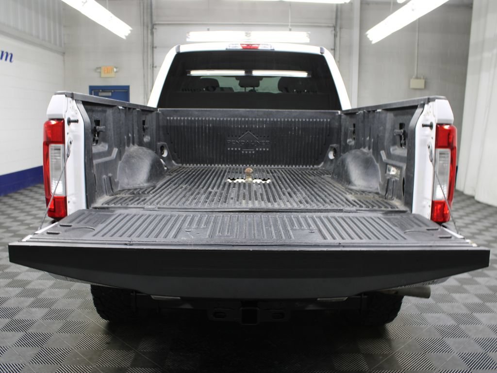 Used 2017 Ford F250 XLT AWD/4WD image 32