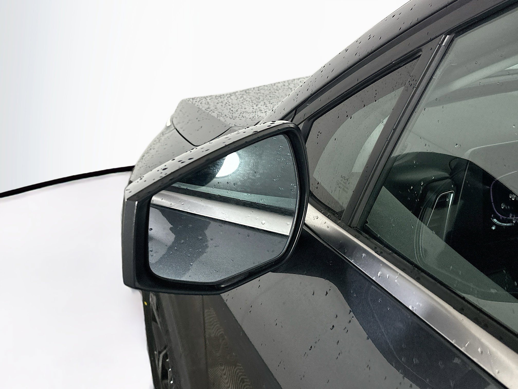 Used 2025 Kia Sportage LX image 16