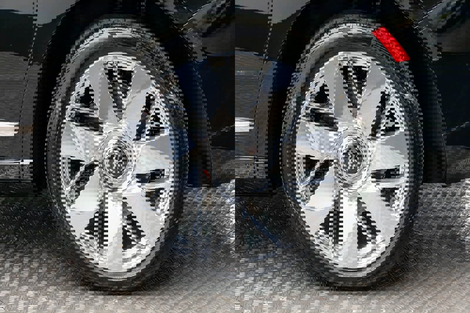 New 2026 Rolls-Royce Cullinan image 45