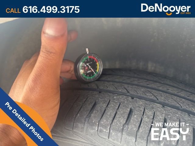 Used 2016 Buick Enclave Leather image 7