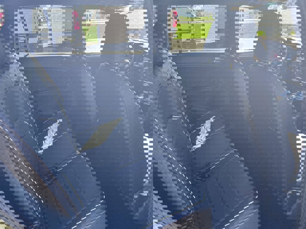 Used 2022 Volkswagen Tiguan SEL R-Line AWD/4WD image 17