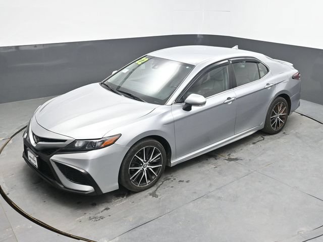 Used 2022 Toyota Camry SE FWD image 19
