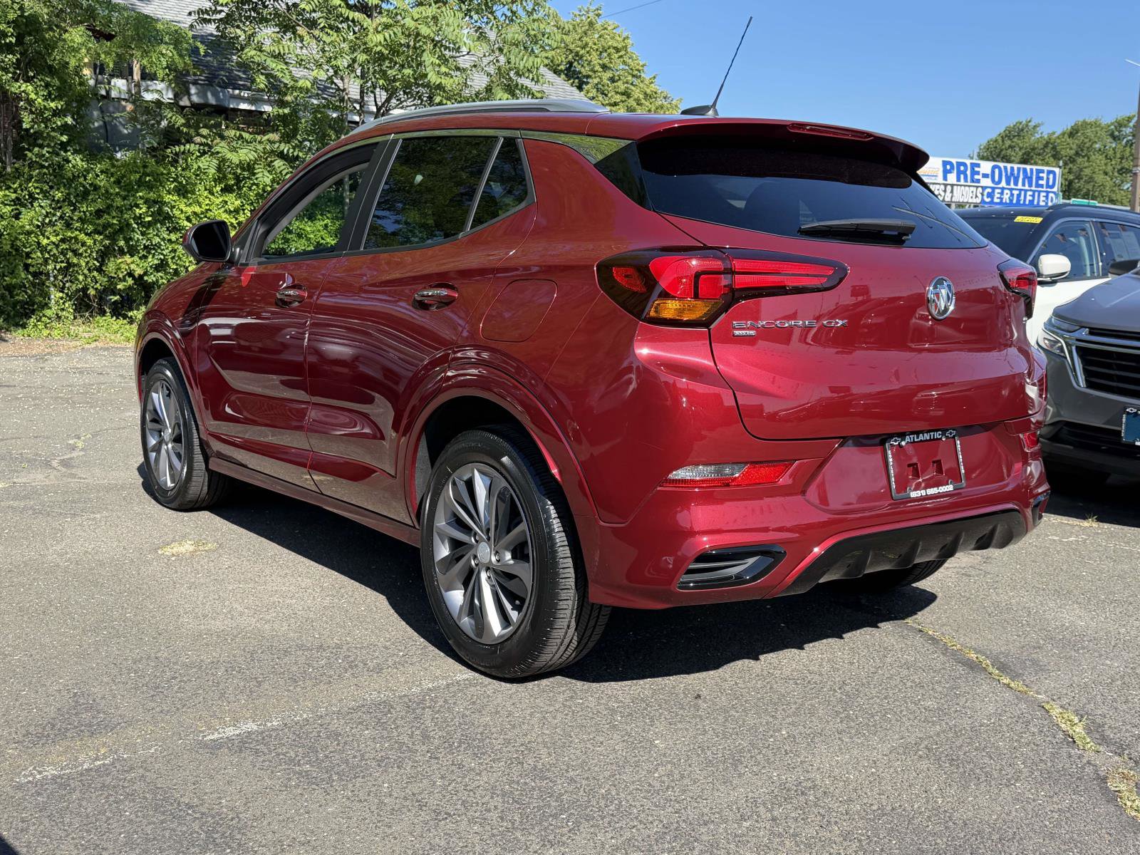 Used 2023 Buick Encore GX Select w/ Sport Touring Package AWD/4WD image 4