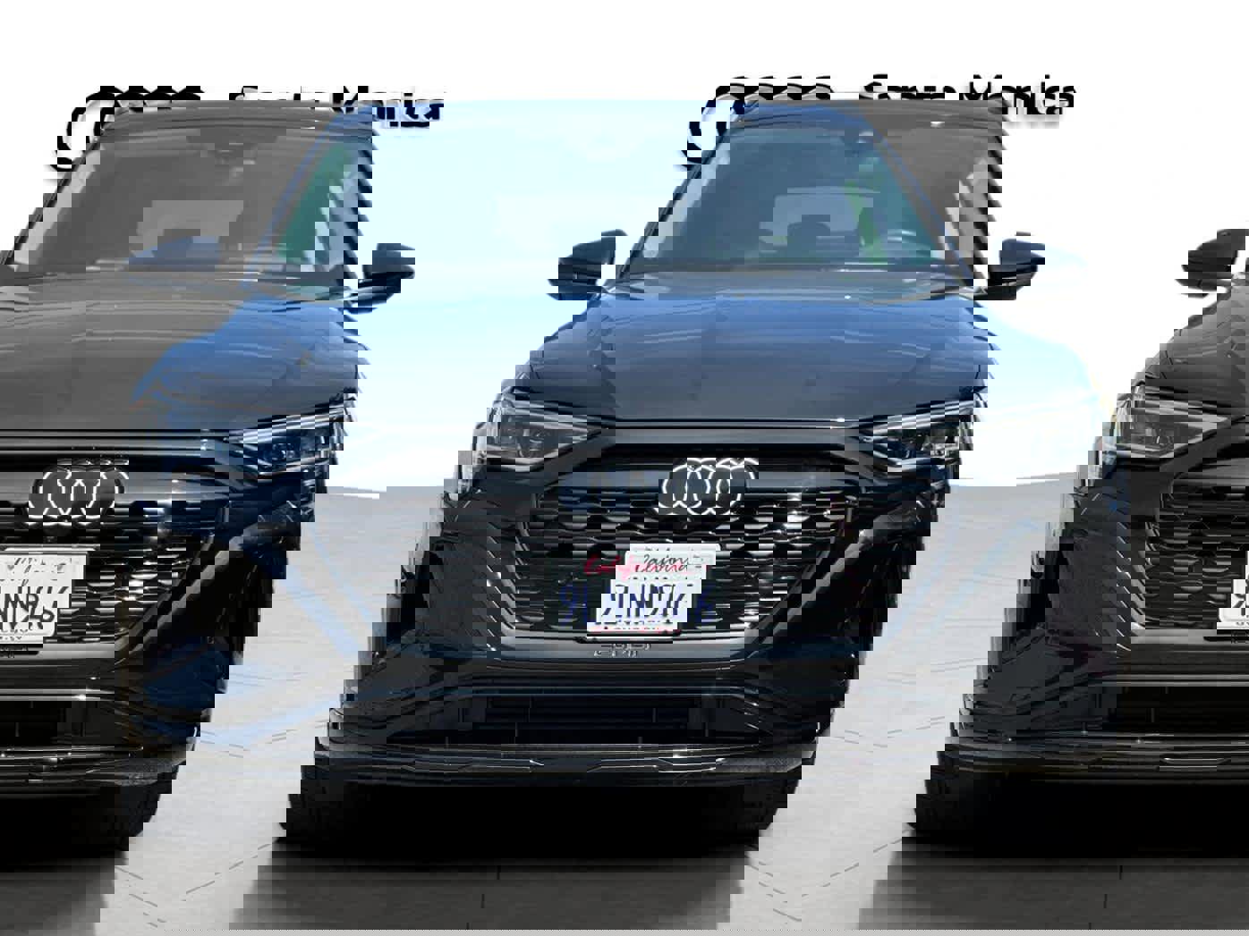 Used 2024 Audi Q8 e-tron Prestige w/ Prestige Package image 10