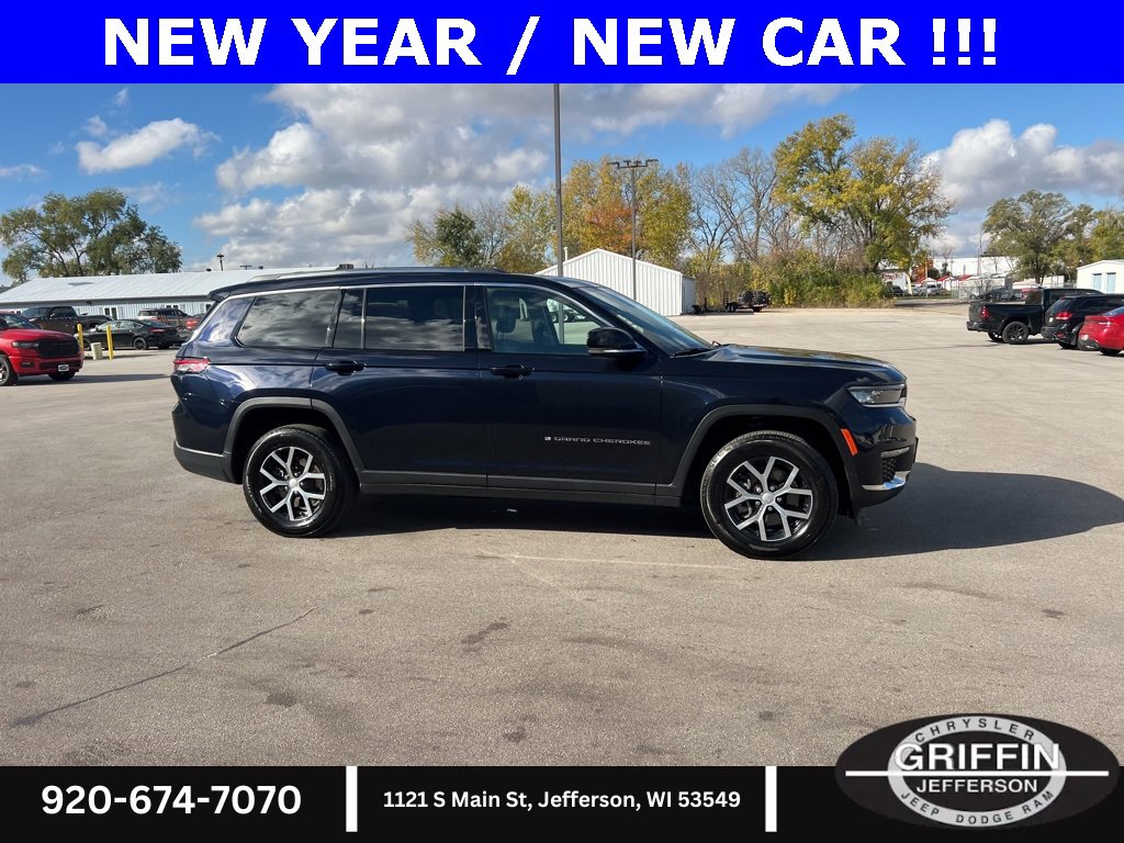 Used 2024 Jeep Grand Cherokee L Limited image 9