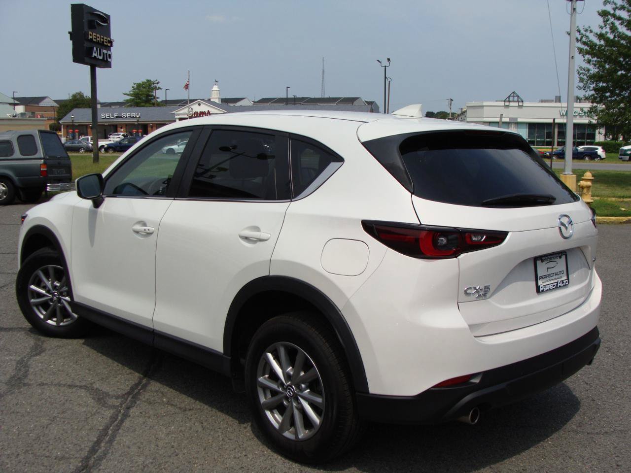 Used 2023 MAZDA CX-5 AWD 2.5 S image 2
