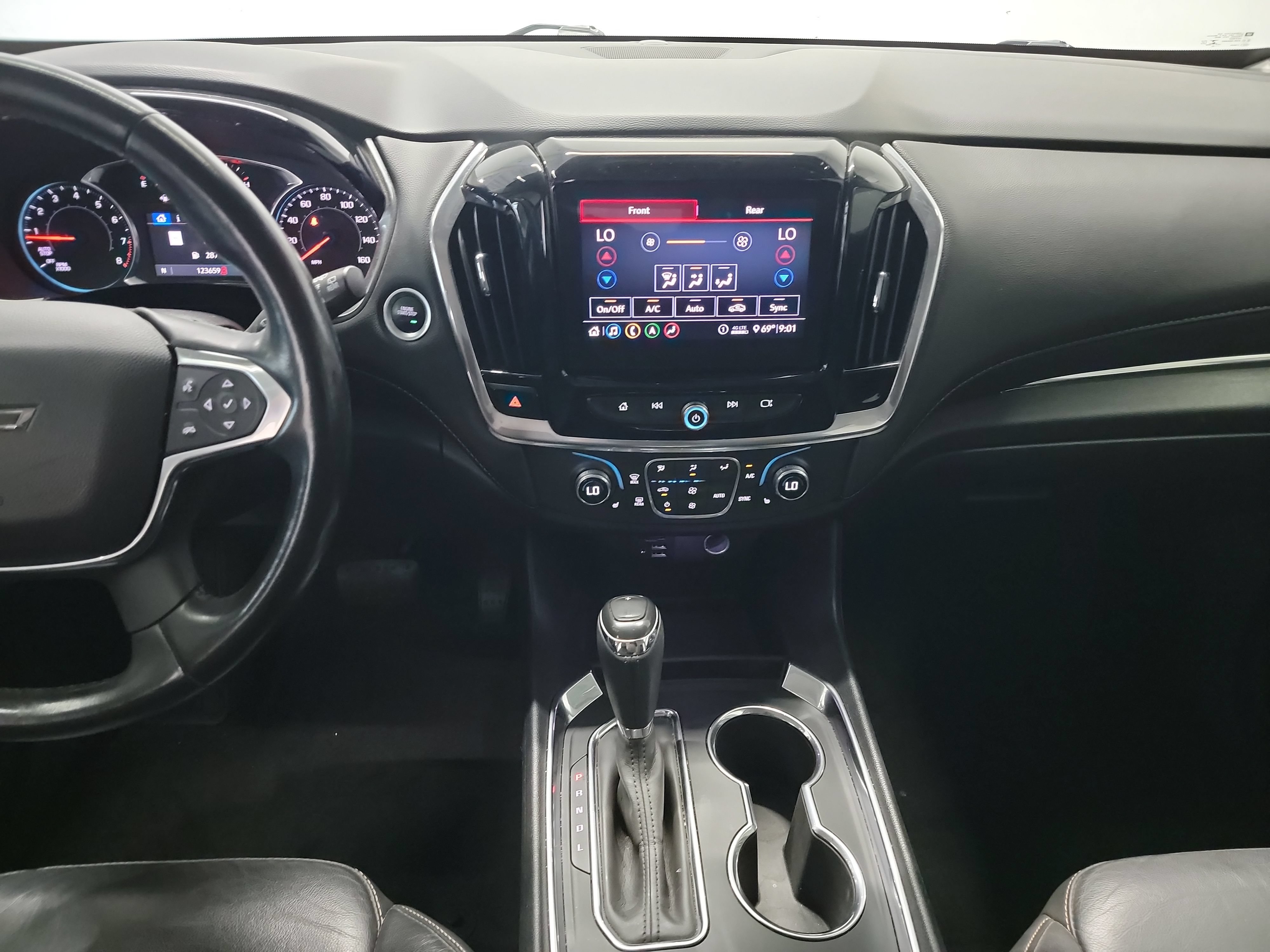 Used 2020 Chevrolet Traverse RS FWD image 20