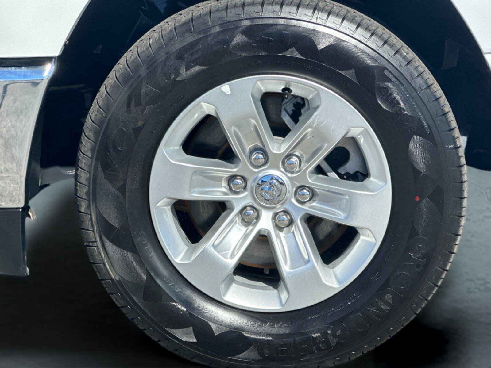 Used 2024 RAM 1500 Laramie RWD image 25