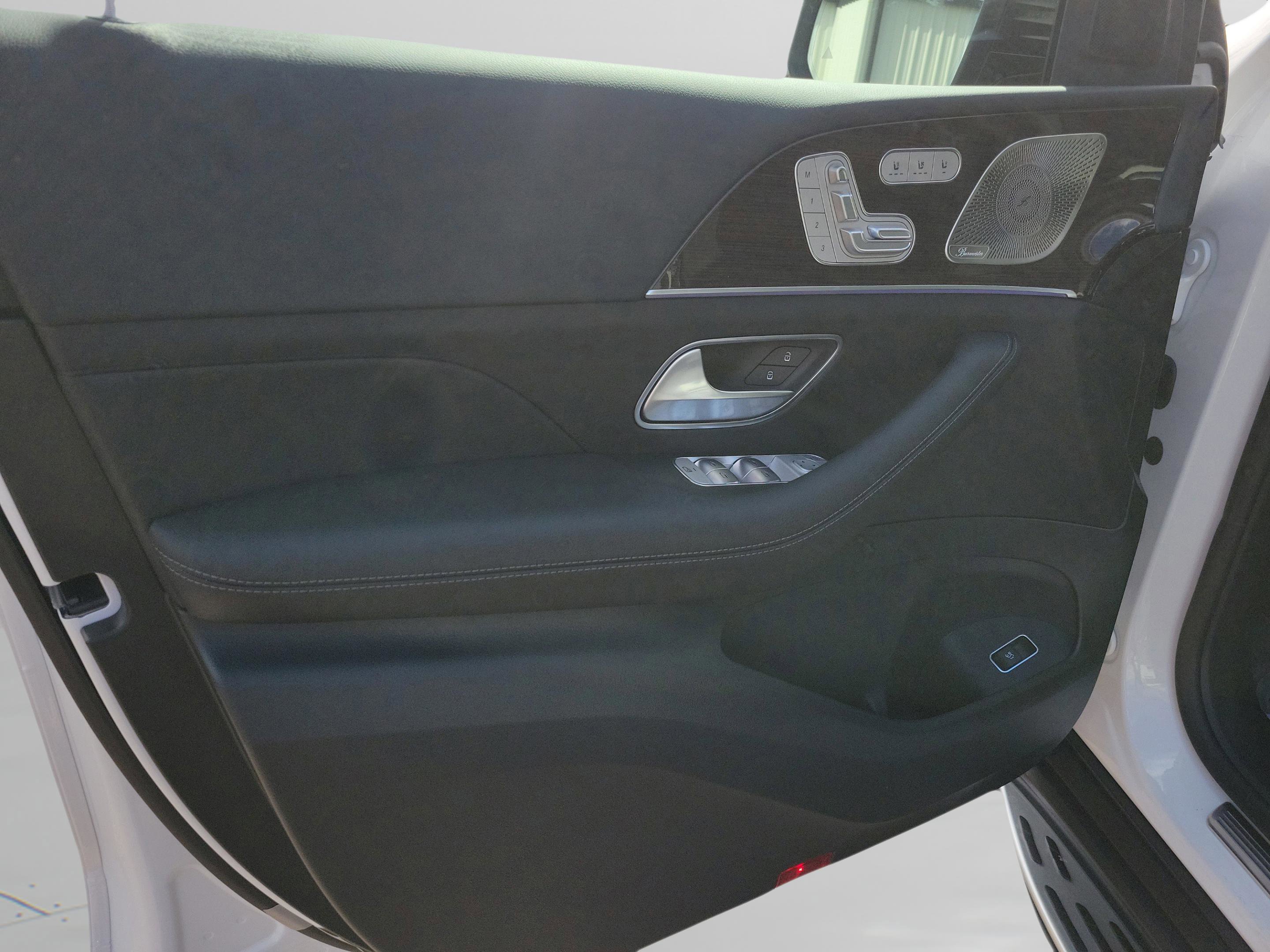 New 2026 Mercedes-Benz GLS 450 4MATIC image 17