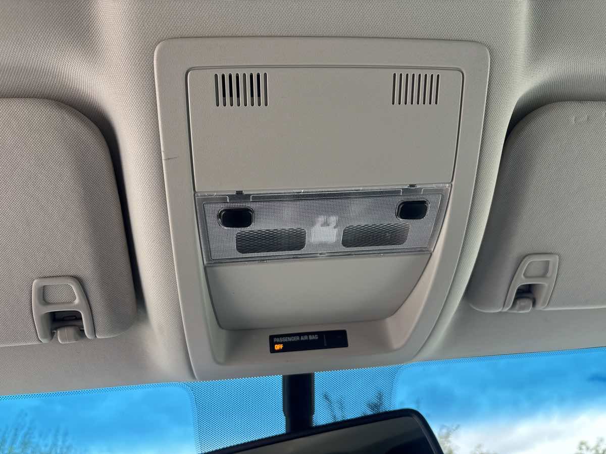 Used 2013 Chevrolet Avalanche LS AWD/4WD image 28