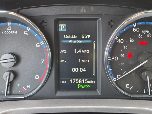 Used 2016 Toyota RAV4 XLE w/ Convenience Package FWD image 19