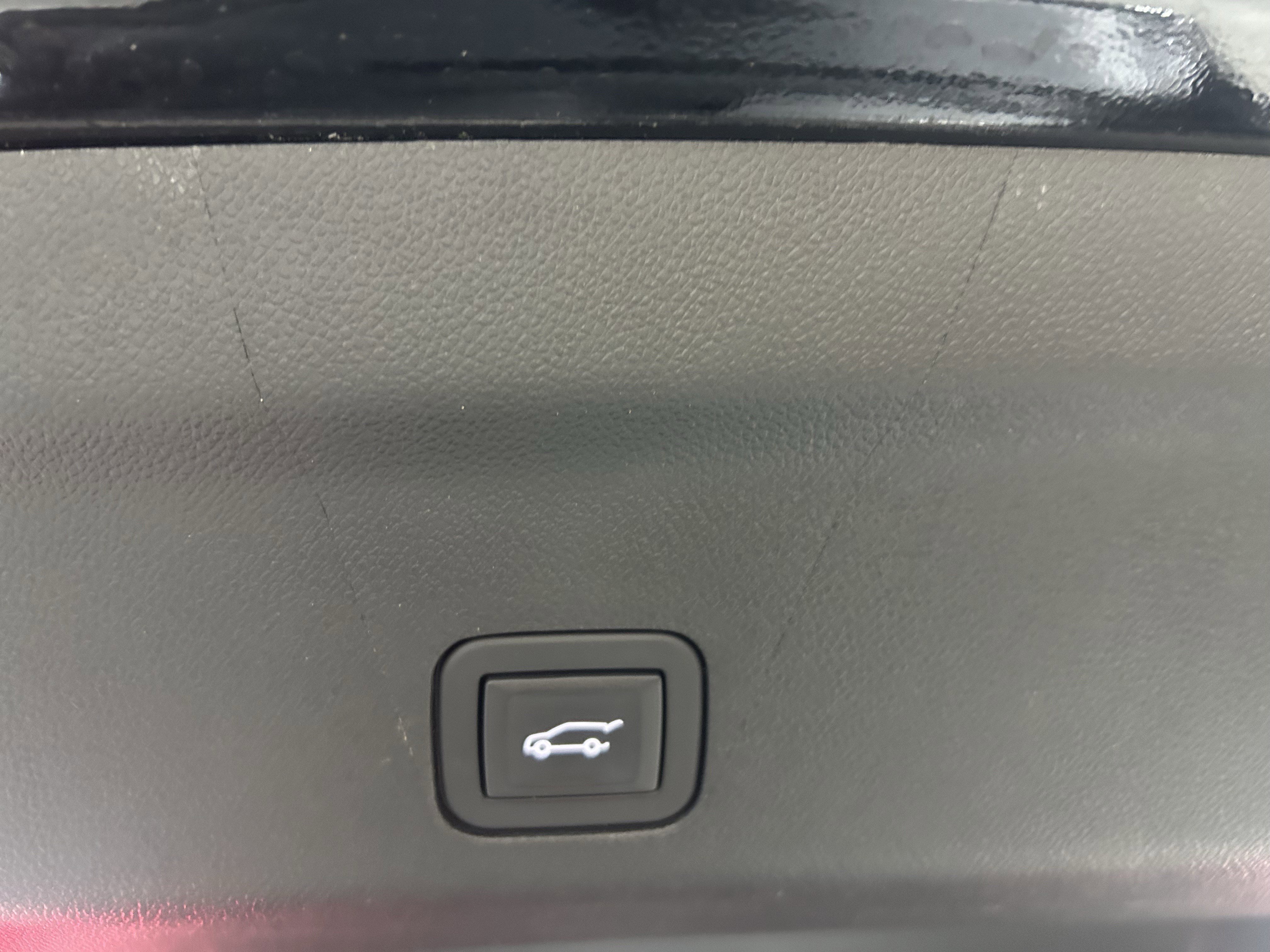 Used 2023 Cadillac Escalade ESV Sport w/ LPO, ONYX Package image 22