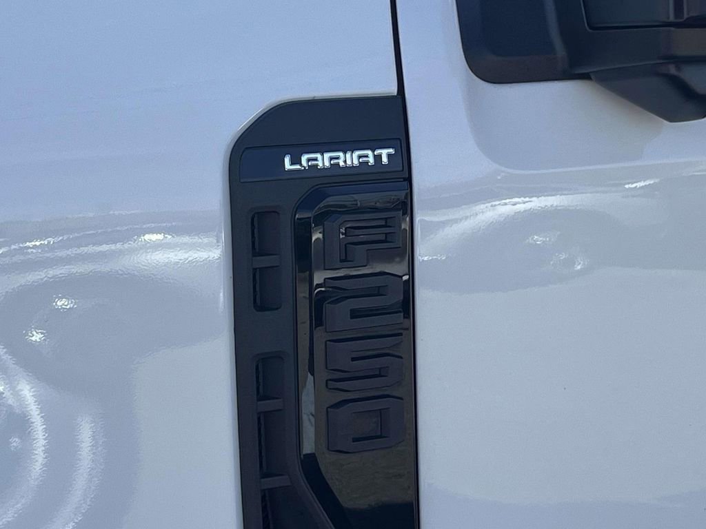 Used 2024 Ford F250 Lariat w/ Sport Appearance Package image 8