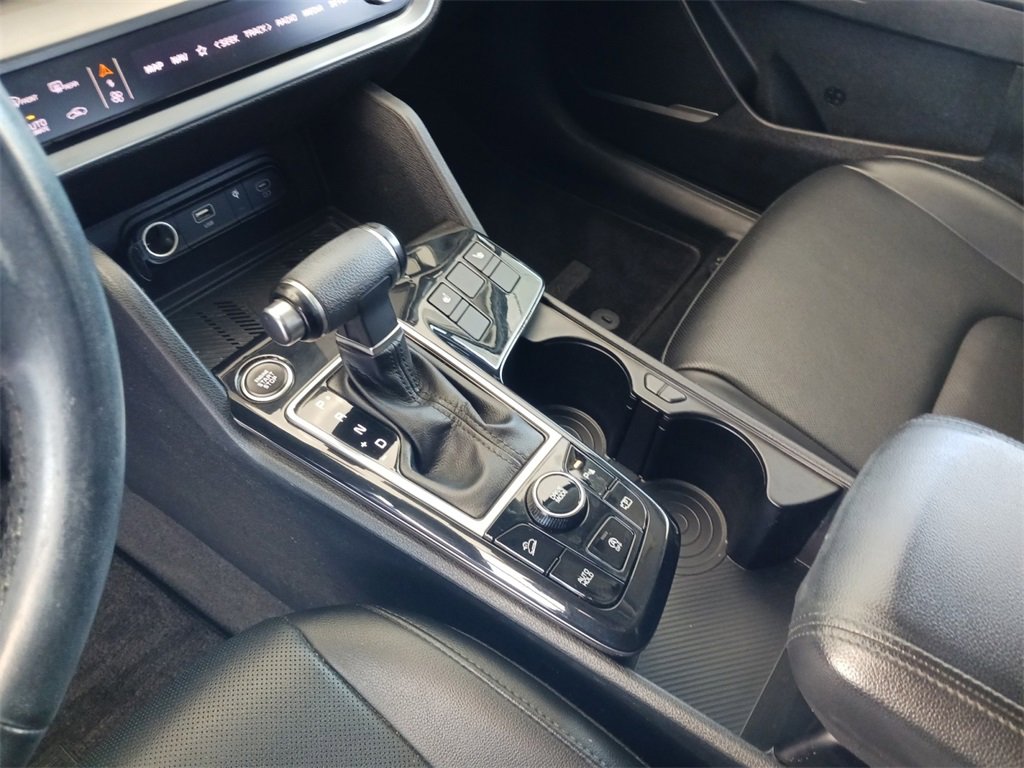 Used 2023 Kia Sportage EX image 11