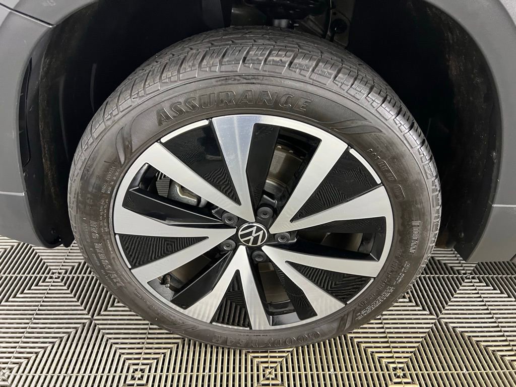 Used 2022 Volkswagen Taos SE image 12