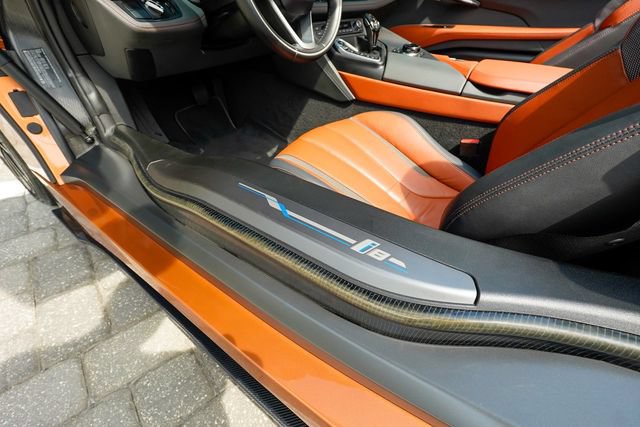 Used 2019 BMW i8 Roadster AWD/4WD image 61