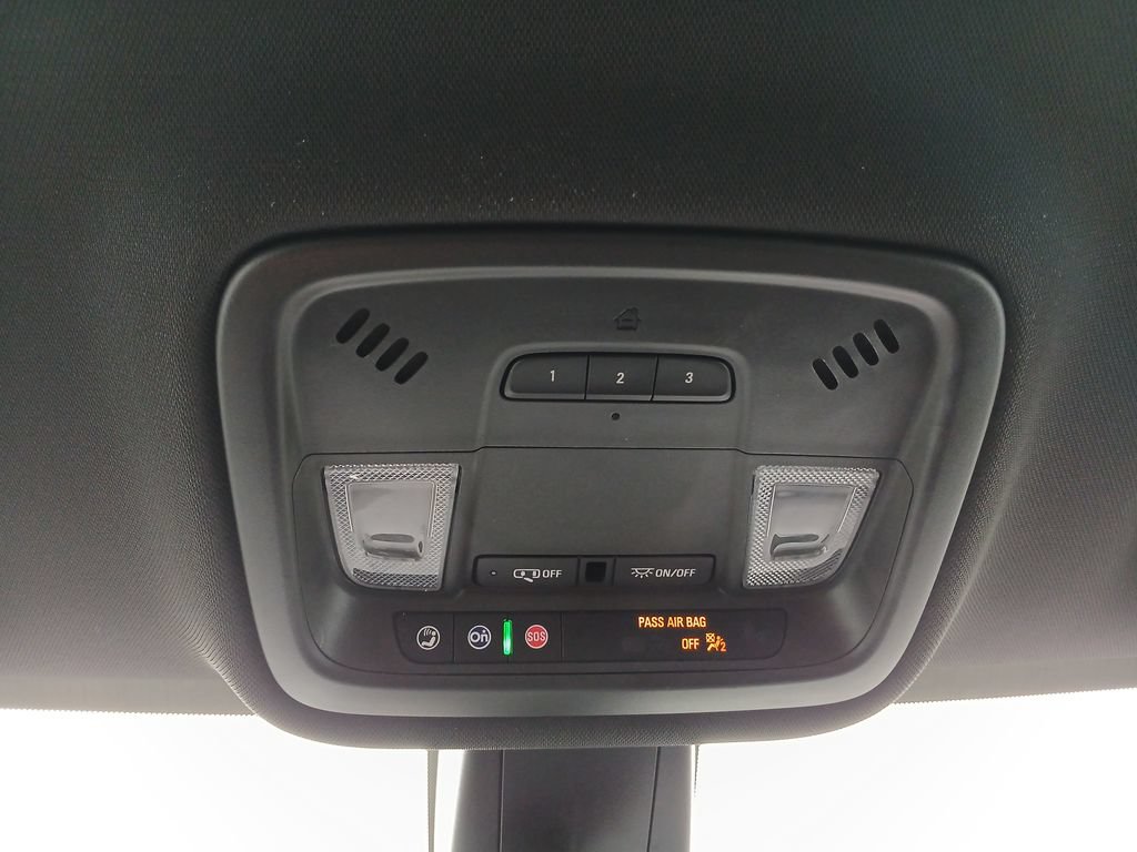 Certified 2023 Chevrolet Traverse LT FWD image 14