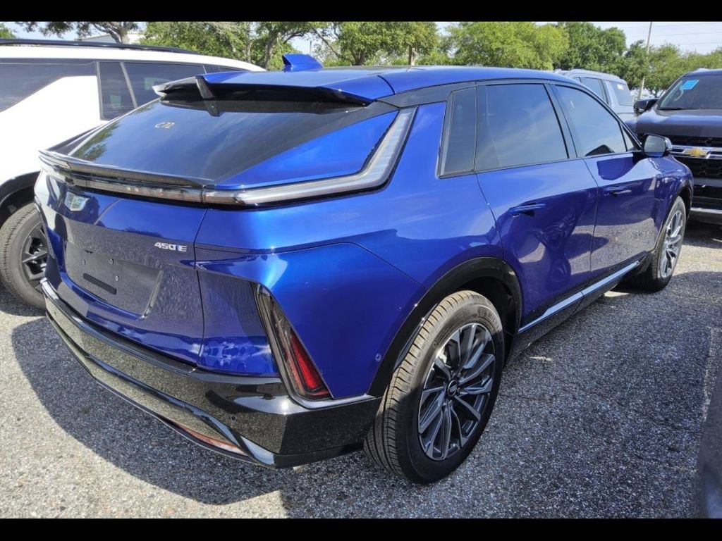 Used 2025 Cadillac Lyriq Sport RWD image 4