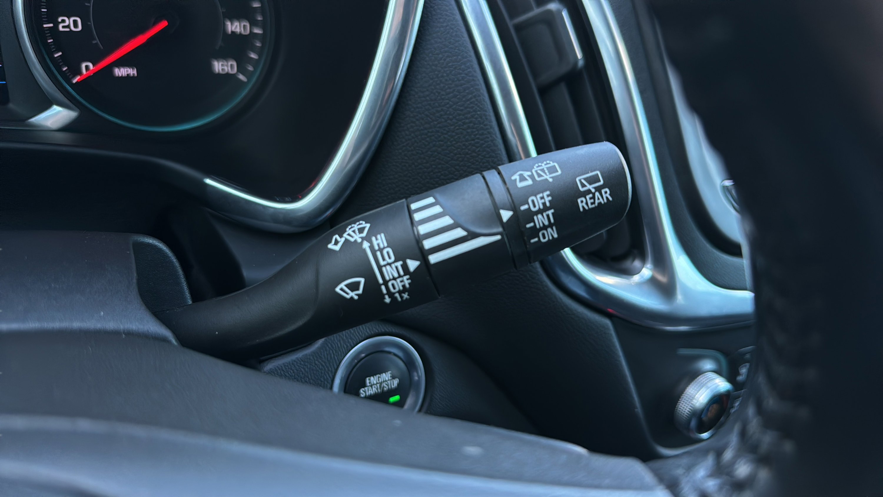 Used 2021 Chevrolet Equinox LT image 21