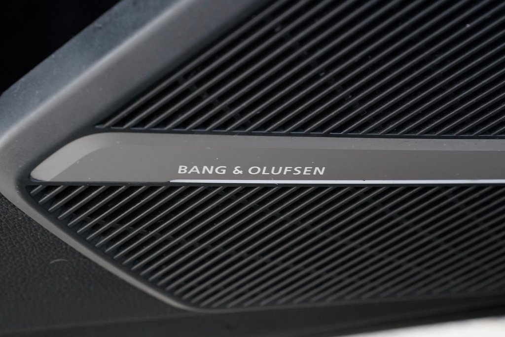 Used 2018 Audi Q5 2.0T w/ Premium Plus Package image 10