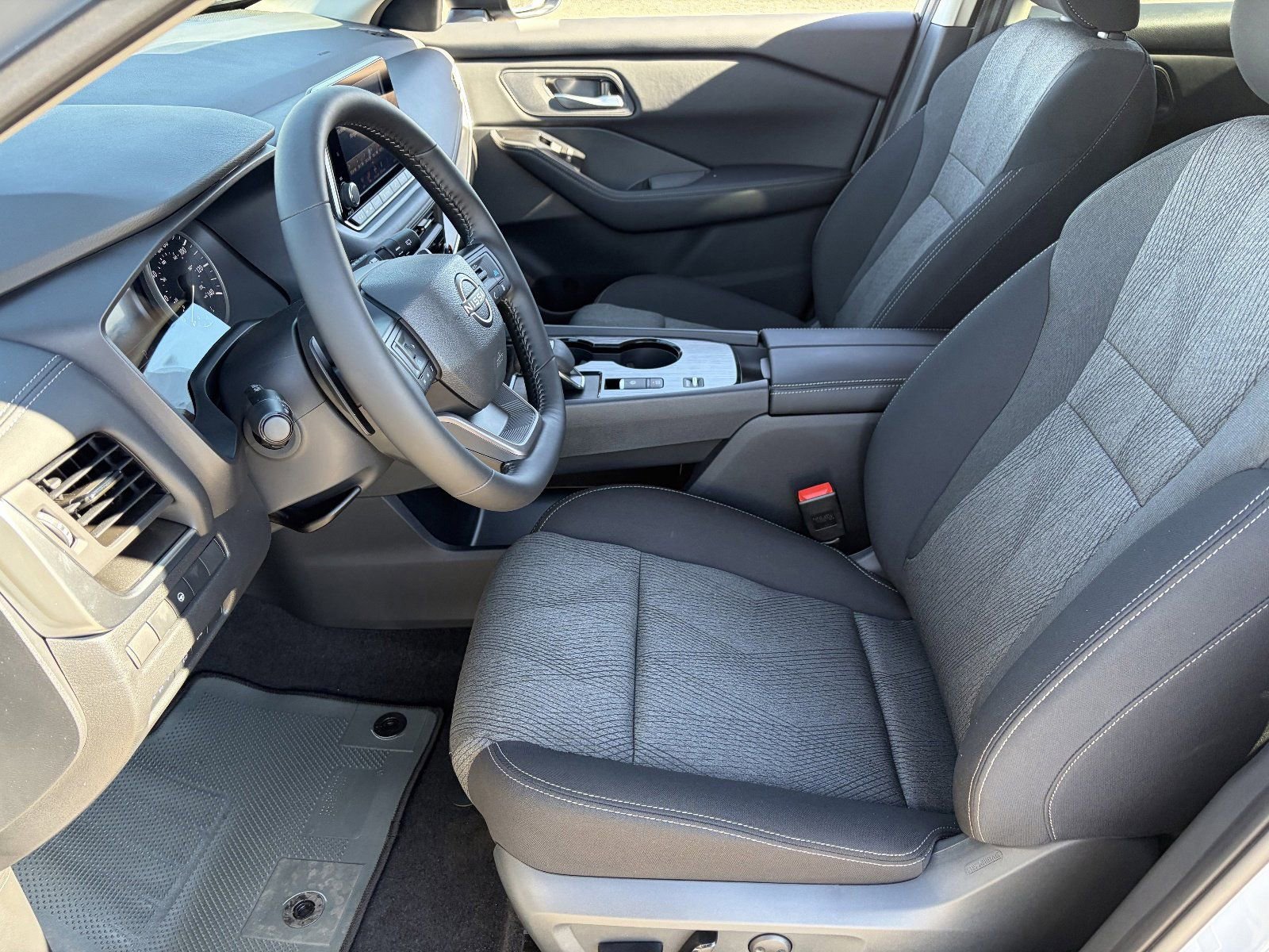 New 2026 Nissan Rogue SV w/ Cold Weather Package image 20