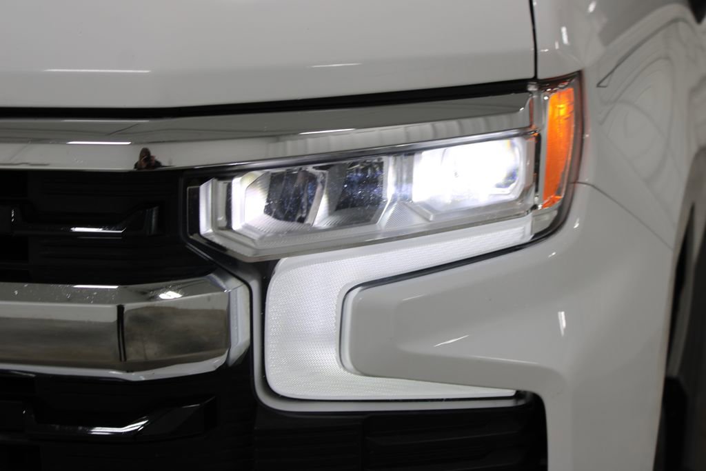Used 2022 Chevrolet Silverado 1500 LT w/ Protection Package AWD/4WD image 19