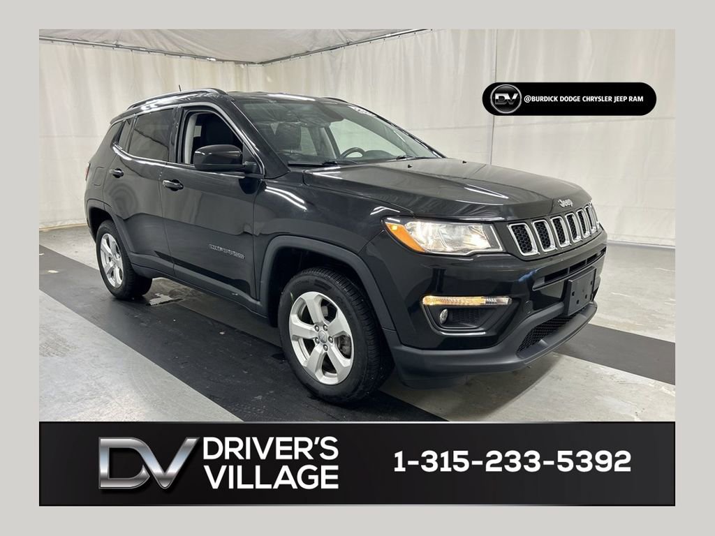 Used 2019 Jeep Compass Latitude w/ Popular Equipment Group AWD/4WD image 1