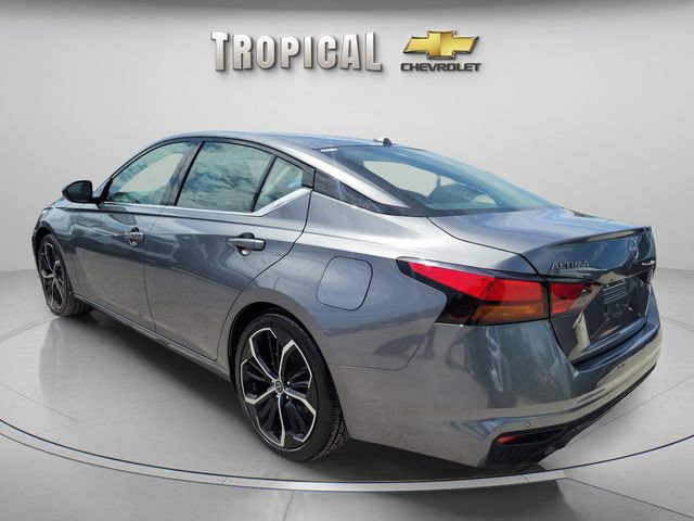 Used 2024 Nissan Altima 2.5 SR FWD image 3