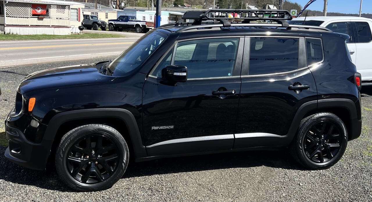 Used 2018 Jeep Renegade Altitude FWD image 1