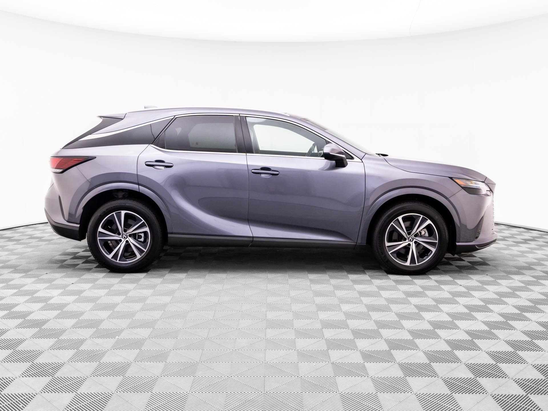 Used 2023 Lexus RX 350 Premium w/ Accessory Package AWD/4WD image 6