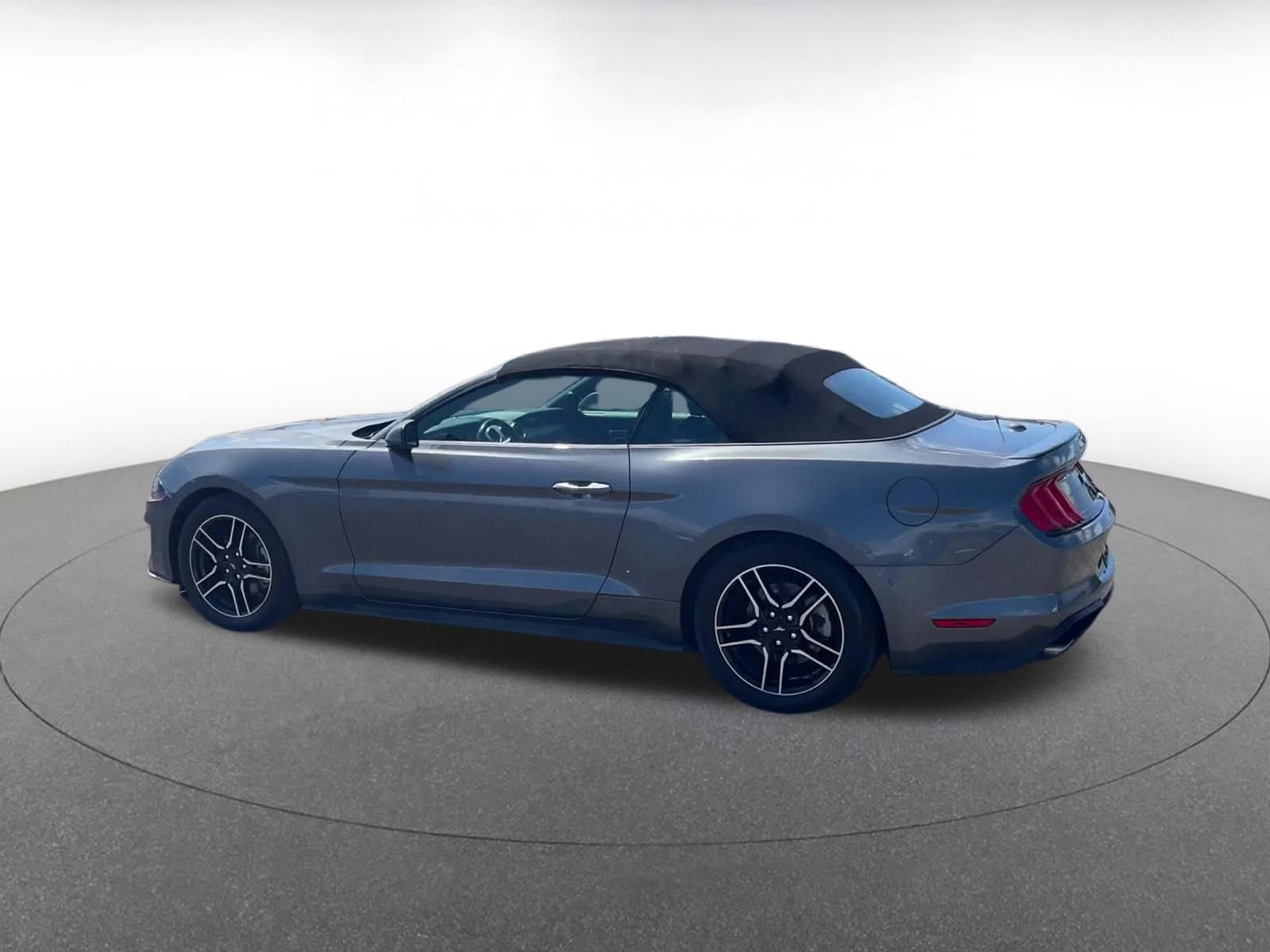 Used 2023 Ford Mustang Premium image 10